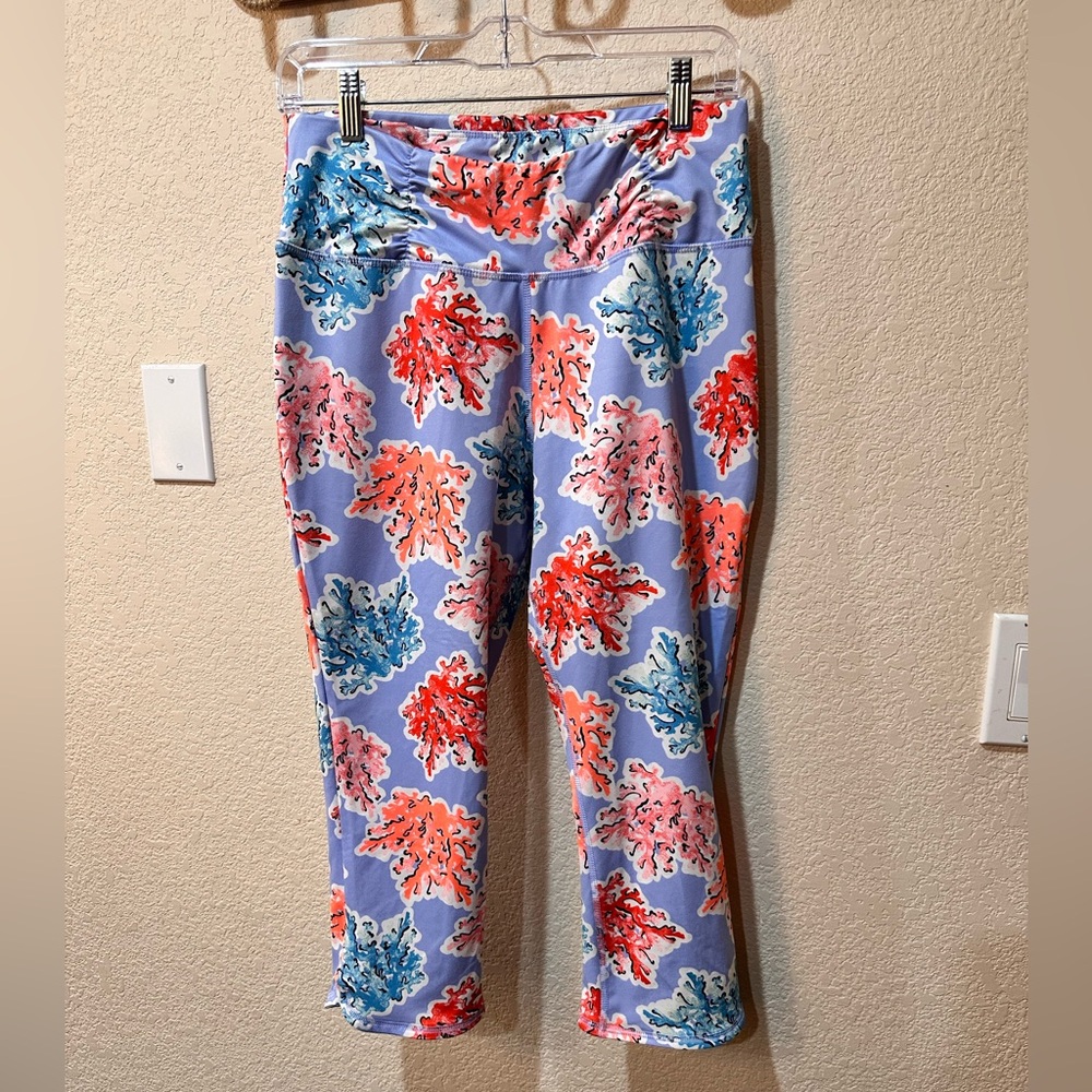 Crown and ivy, light blue pattern, Capri workout pants, size L